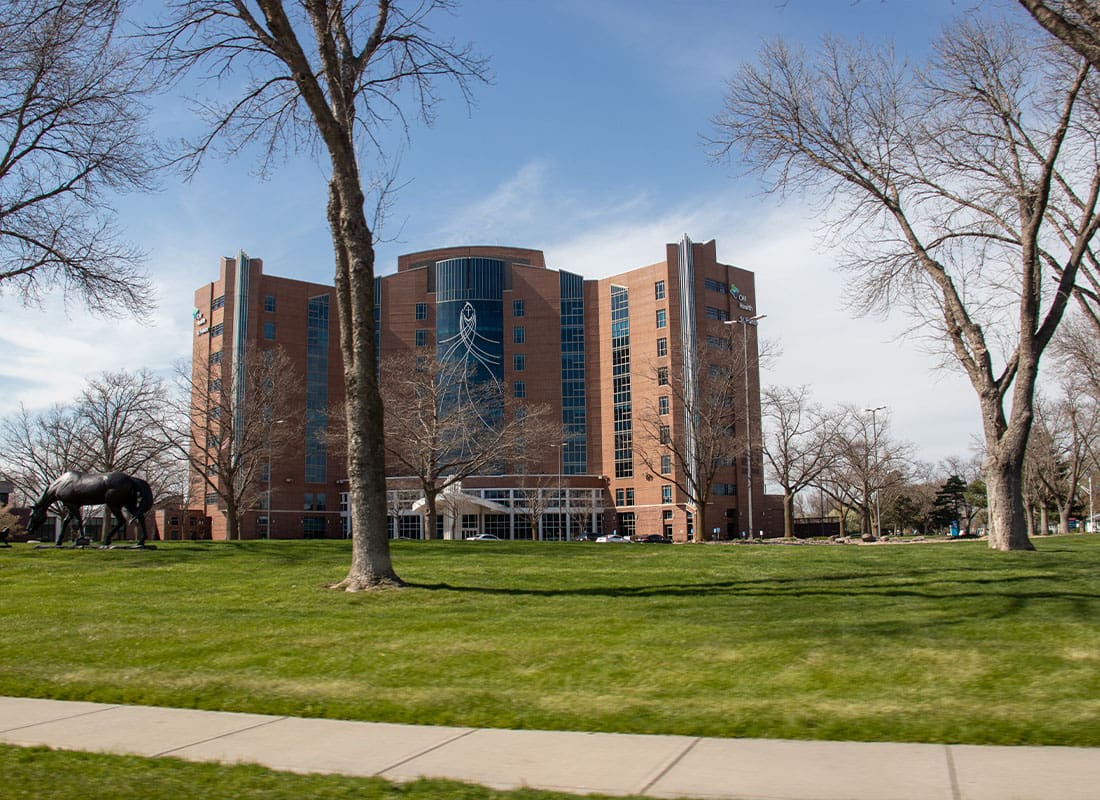 Grand Island, NE - Large Hospital With a Walkway in Front in Grand Island, NE